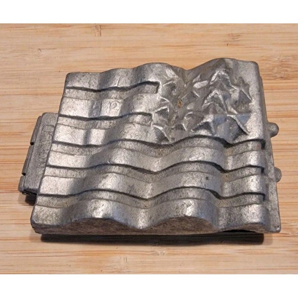 Antique United States Flag Metal Patriotic Ice Cream Mold